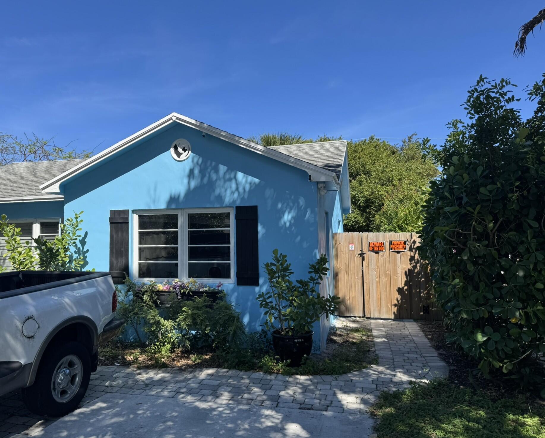LAKE WORTH TOWN OF - Residential Lease