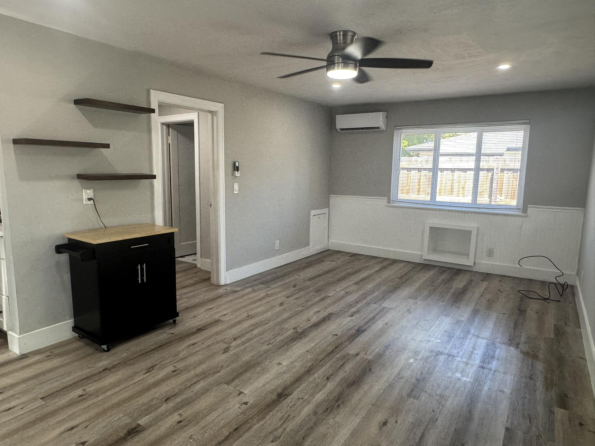 LAKE WORTH TOWN OF - Residential Lease