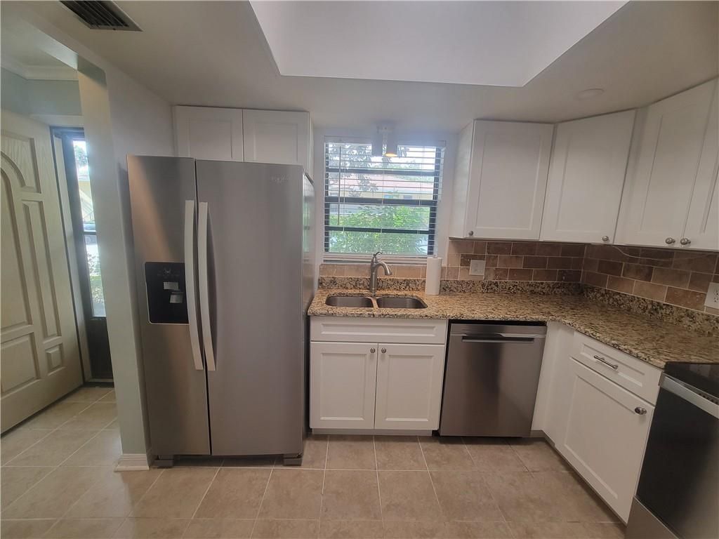 Photo of 400 18th Street #C2, Vero Beach, FL 32960 (MLS # B26004350)