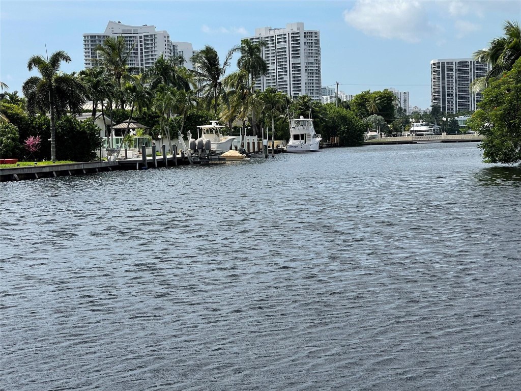 401 Golden Isles Drive 1104