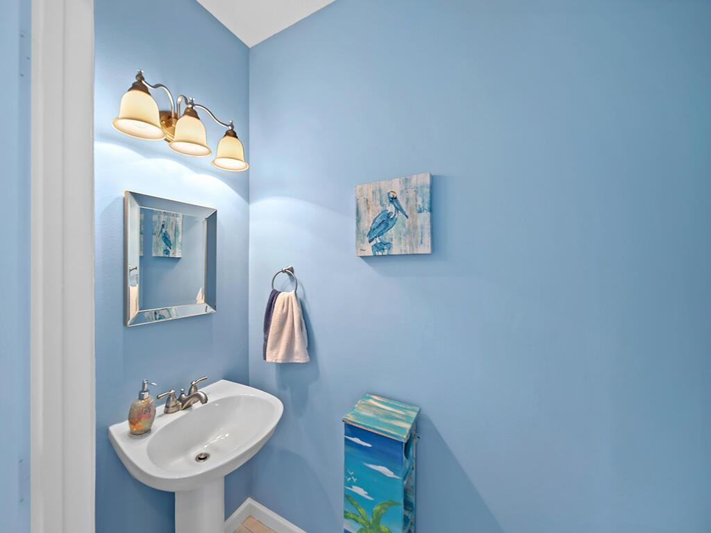 PALM POINTE AT MARTIN DOWNS (AKA MARTIN DOWNS PLAT - Residential