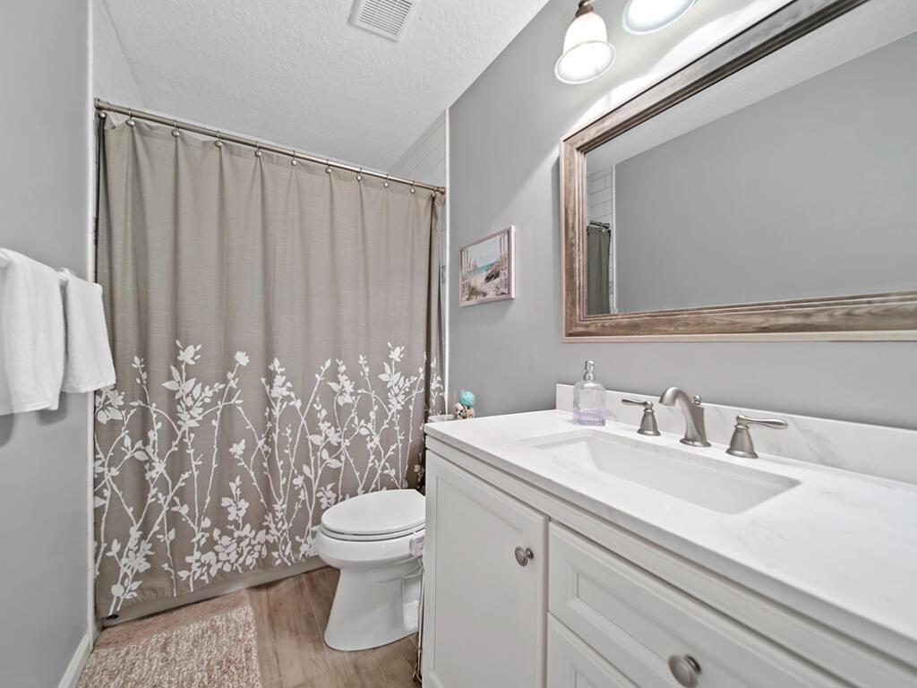 PALM POINTE AT MARTIN DOWNS (AKA MARTIN DOWNS PLAT - Residential