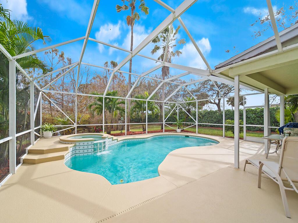 PALM POINTE AT MARTIN DOWNS (AKA MARTIN DOWNS PLAT - Residential