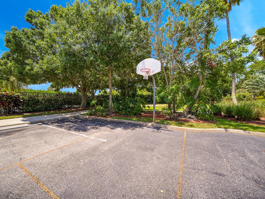 PALM POINTE AT MARTIN DOWNS (AKA MARTIN DOWNS PLAT - Residential