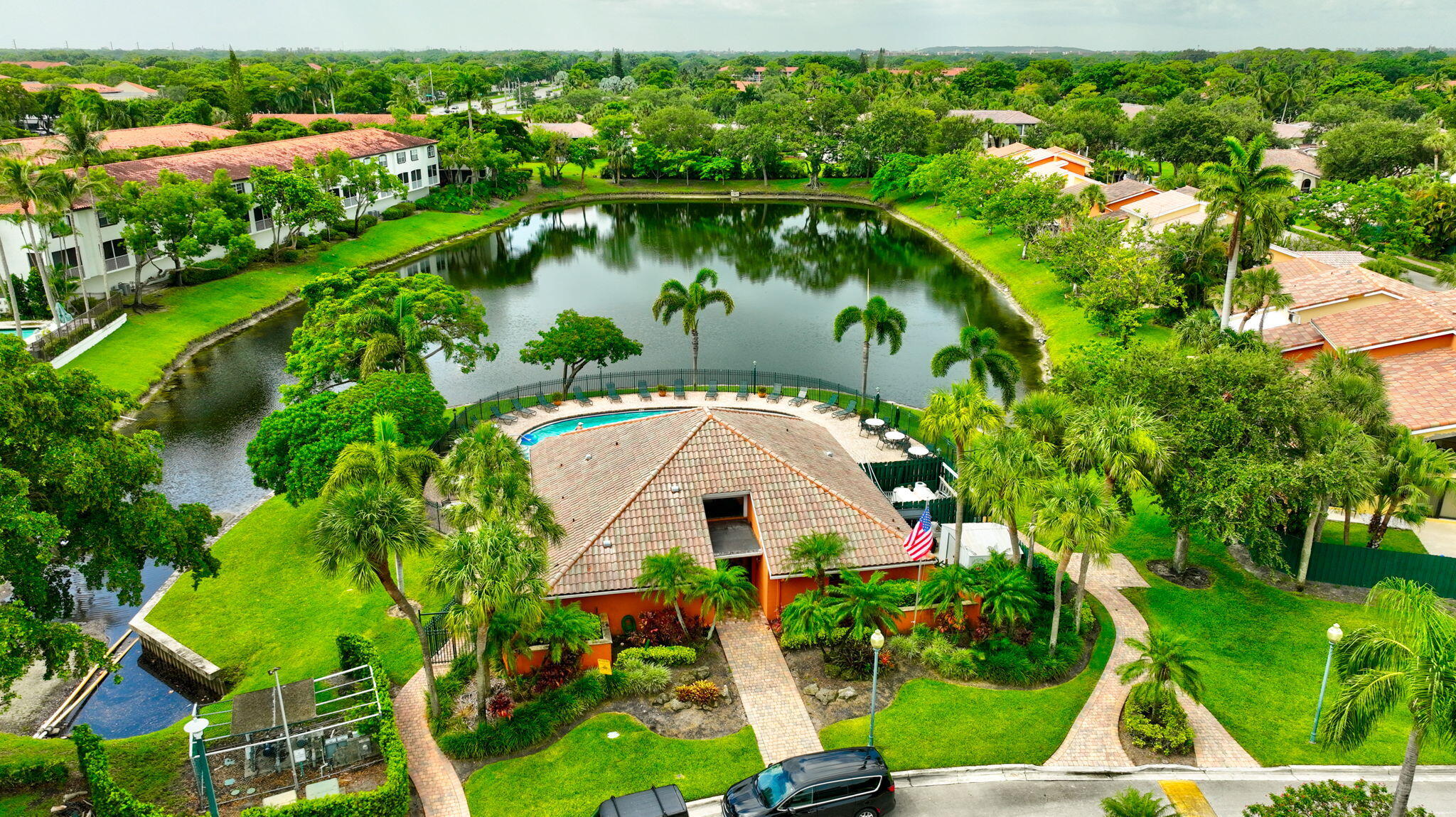 ESTADA OF LOS PASEOS - Residential