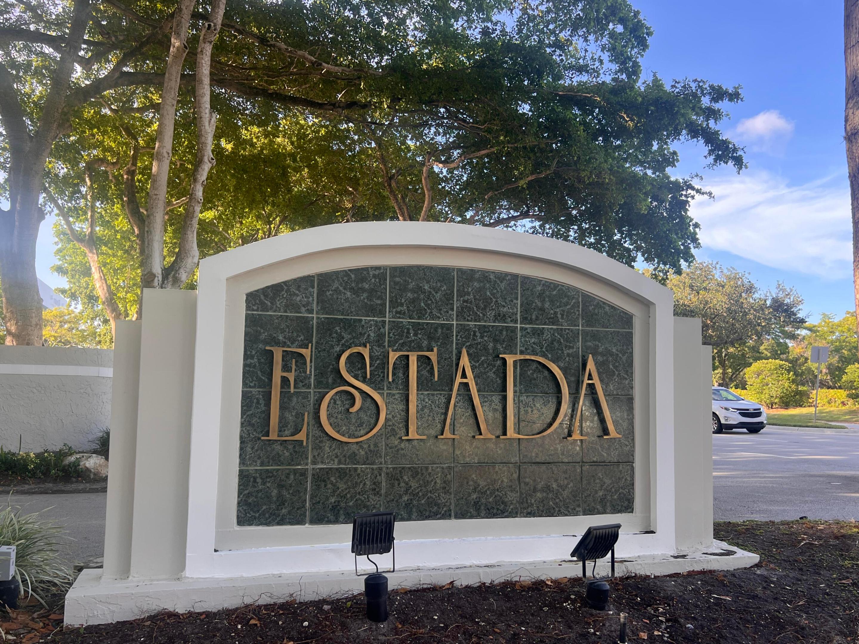 ESTADA OF LOS PASEOS - Residential
