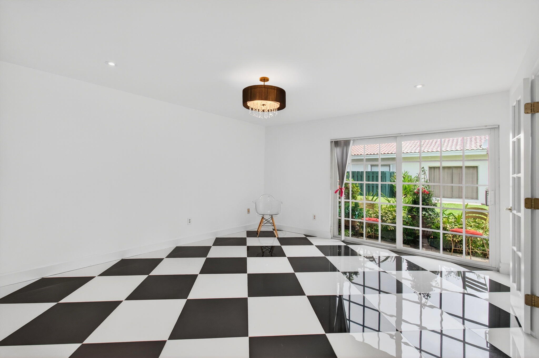 ESTADA OF LOS PASEOS - Residential