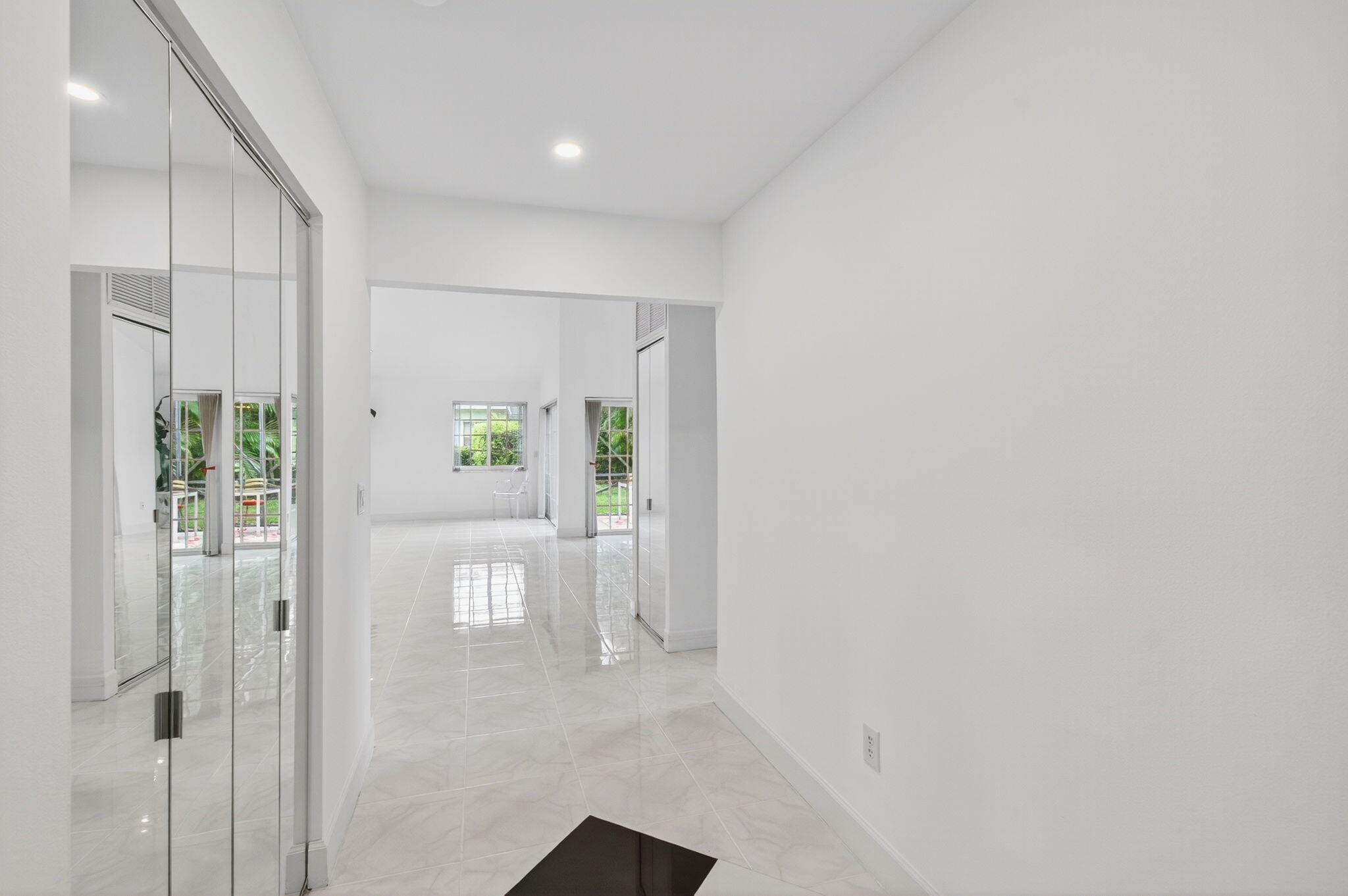 ESTADA OF LOS PASEOS - Residential