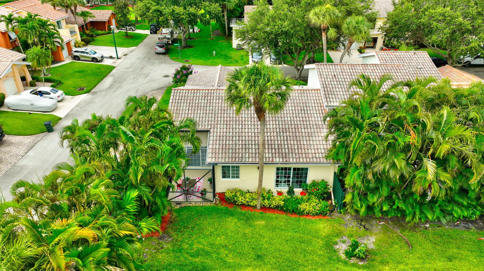 ESTADA OF LOS PASEOS - Residential