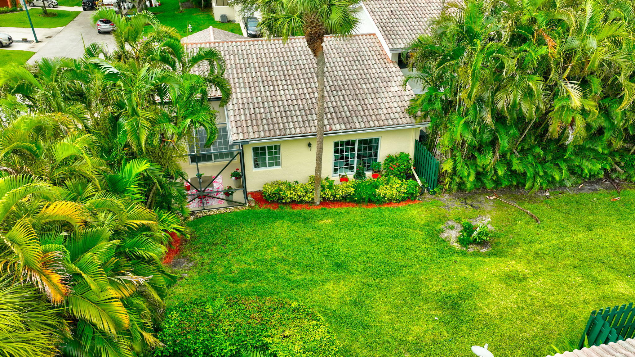 ESTADA OF LOS PASEOS - Residential
