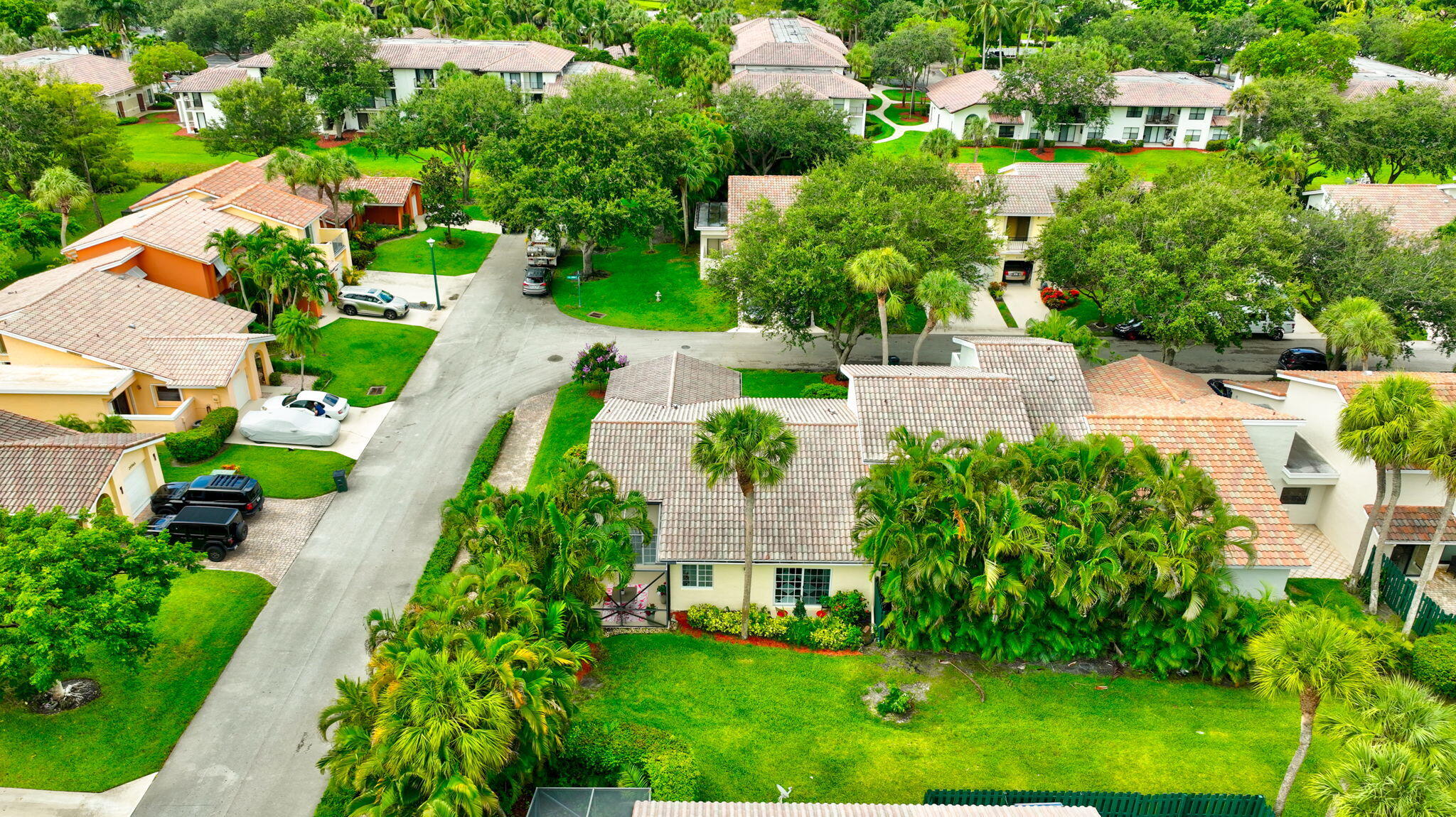 ESTADA OF LOS PASEOS - Residential