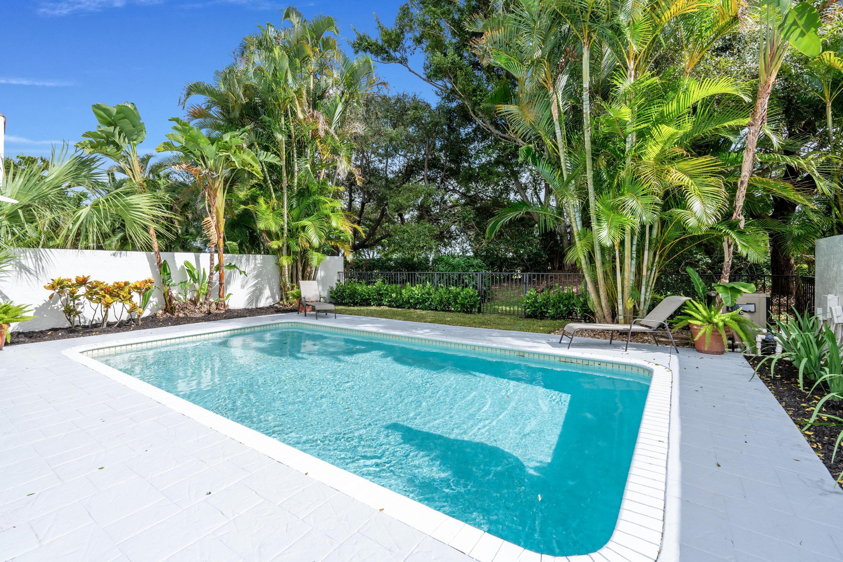 WINDSOR WAY PL 1 - Residential Lease