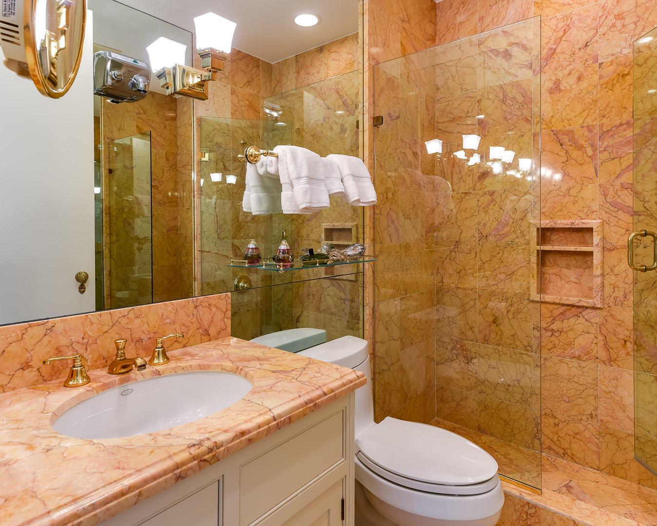 IL LUGANO CONDO - Residential