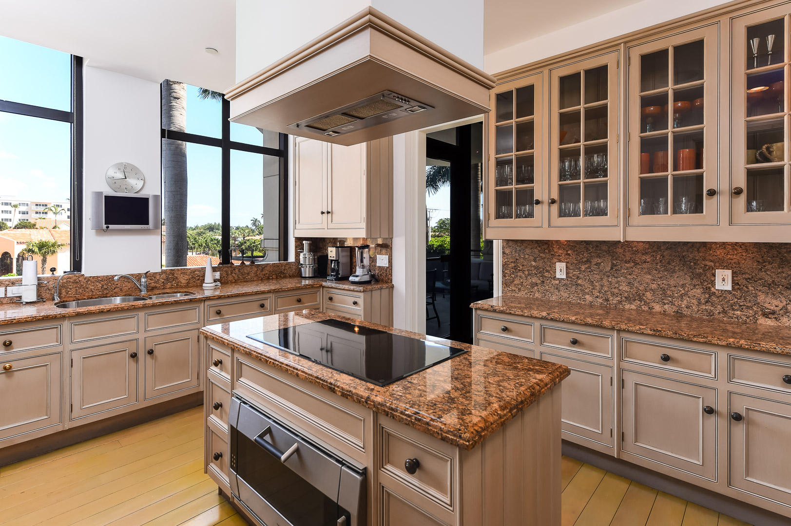 IL LUGANO CONDO - Residential