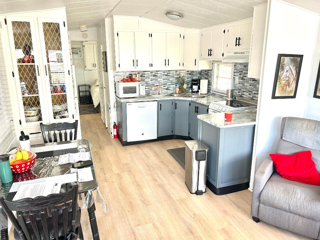 875 NE 48 Th St Lot 352, Deerfield Beach, FL, 33064/$34,900 3 875 NE 48 Th St Lot 352