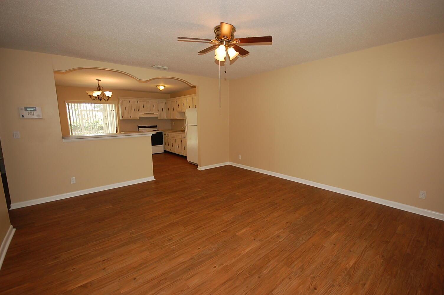 3941 W Roan Court