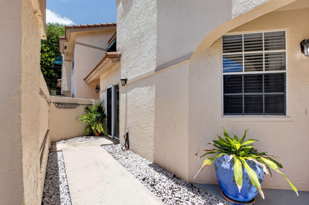 Photo of 6665 VIA REGINA, Boca Raton, FL 33433 (MLS # B26056262)