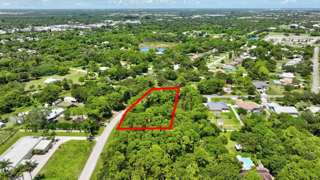 Photo of 301 Gregory Street, Fort Pierce, FL 34982 (MLS # R11017253)