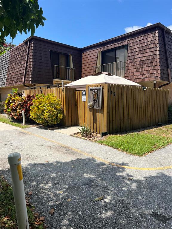 Photo of 149 Lake Arbor Drive, Palm Springs, FL 33461 (MLS # R10889555)