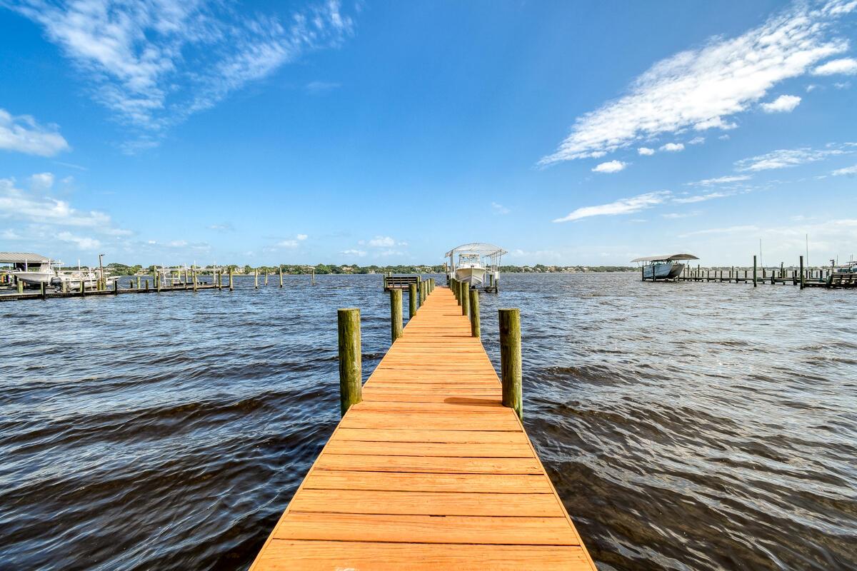 BAY ST LUCIE - Residential