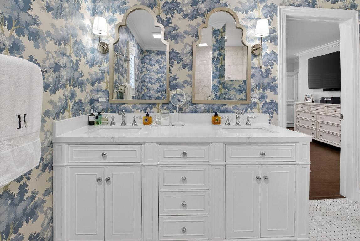 DELRAY DUNES - Residential