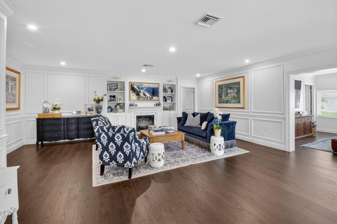 DELRAY DUNES - Residential