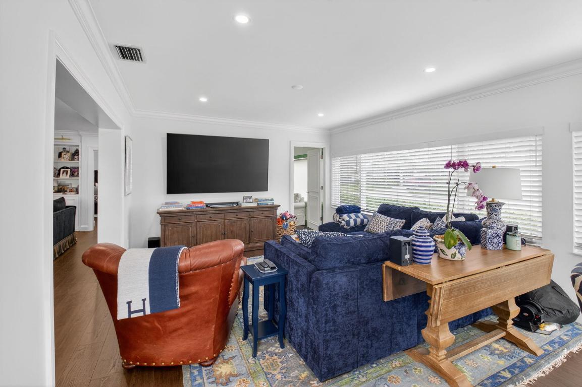 DELRAY DUNES - Residential