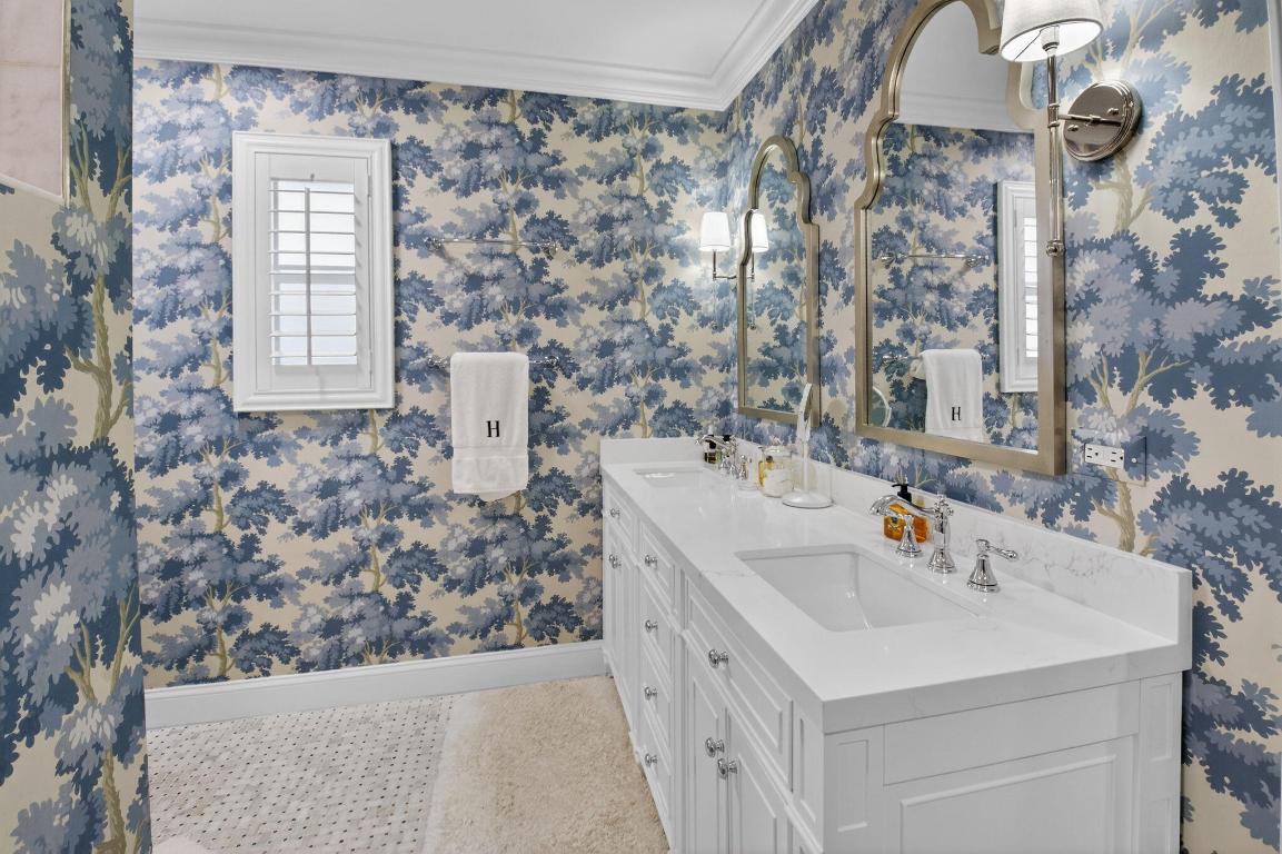 DELRAY DUNES - Residential