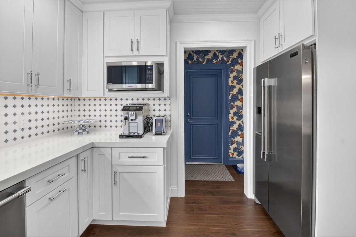 DELRAY DUNES - Residential