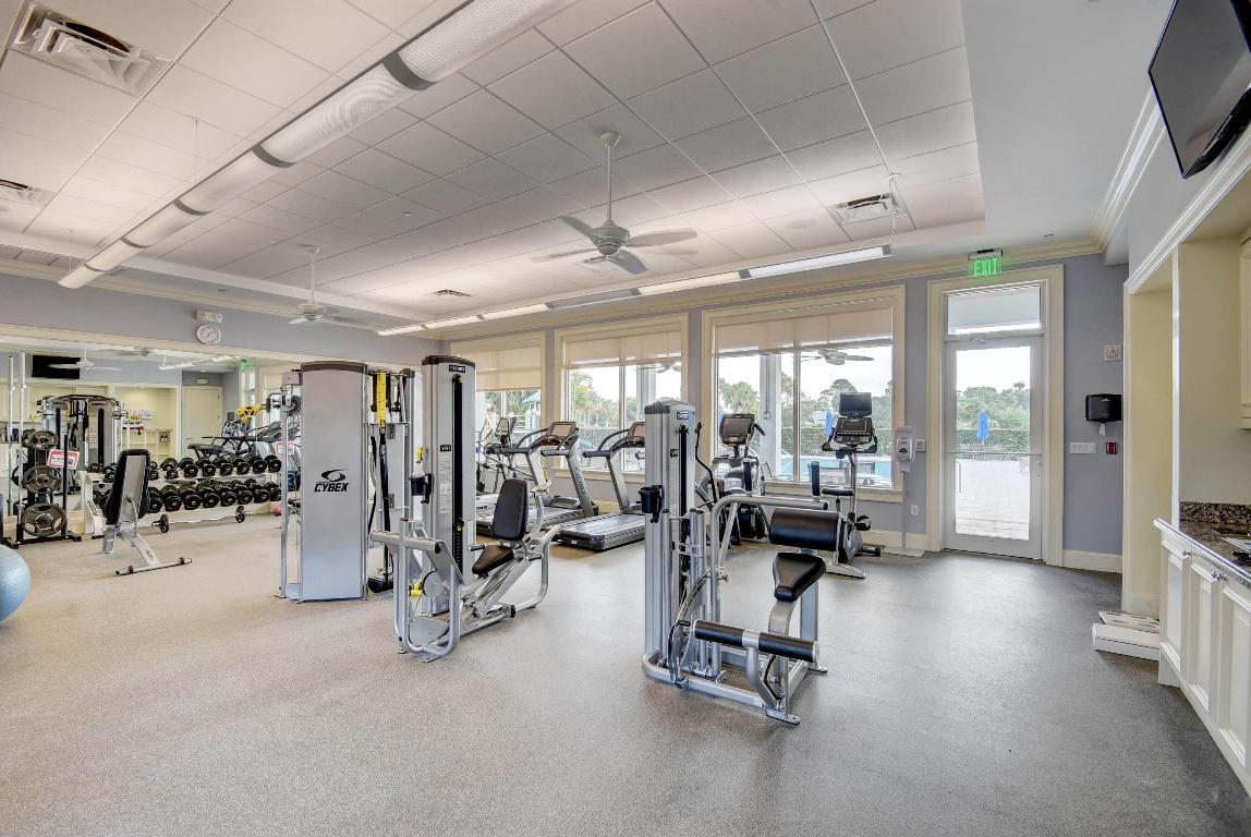 DELRAY DUNES - Residential