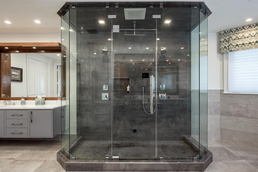 CARIBBEAN KEYS - Residential