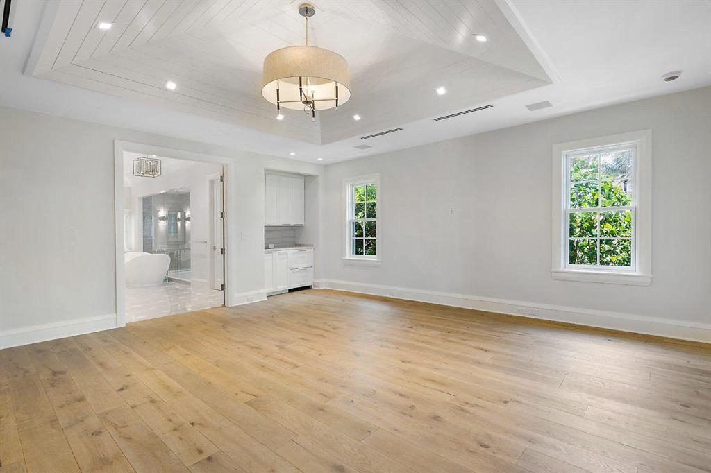 PALM BEACH SHORE ACRES - Residential