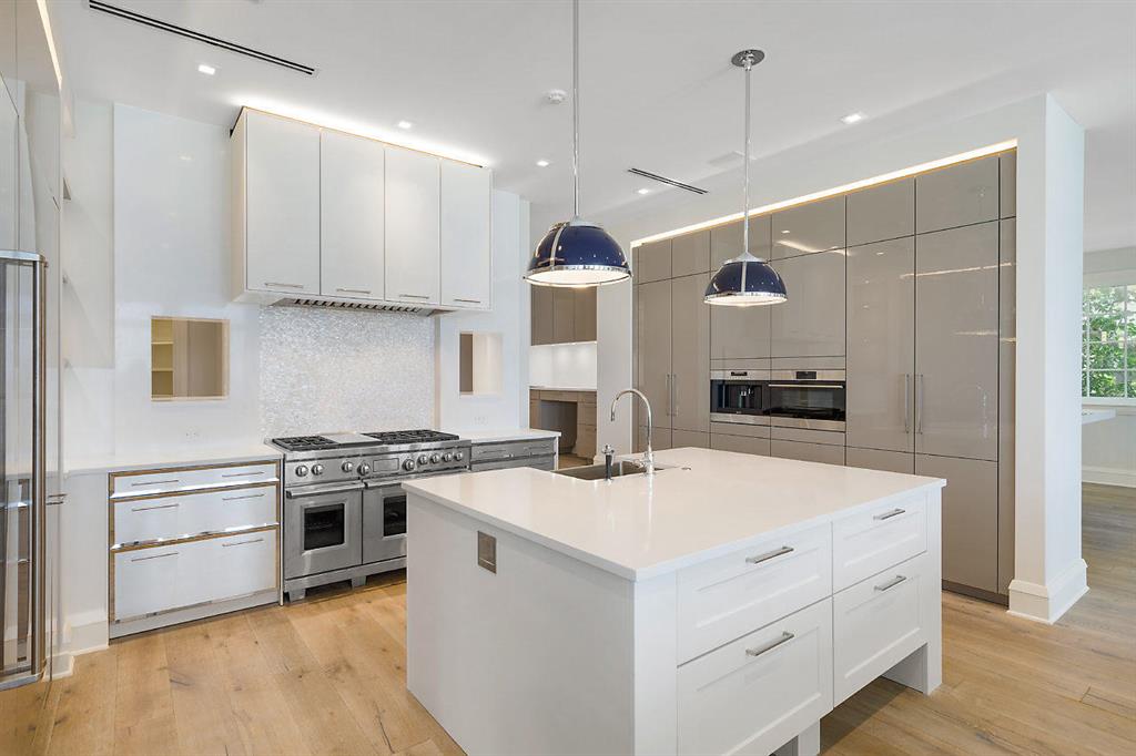 PALM BEACH SHORE ACRES - Residential