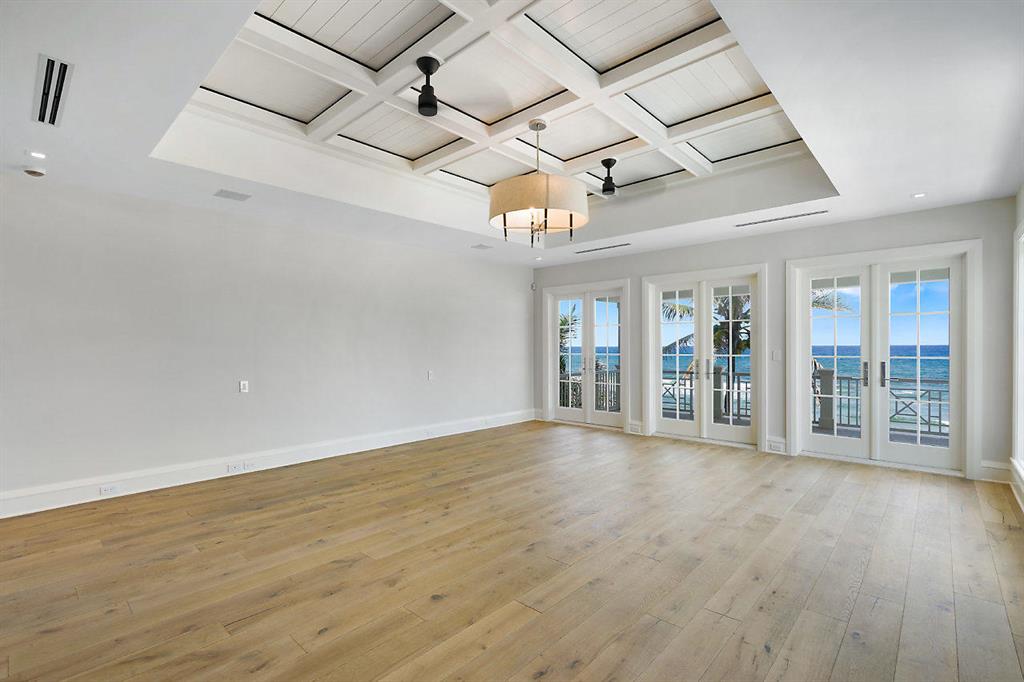 PALM BEACH SHORE ACRES - Residential