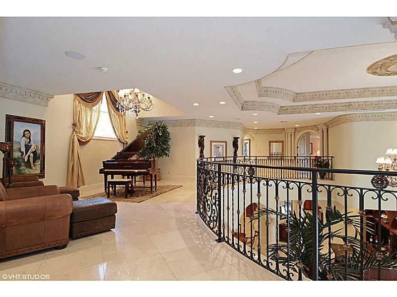 ISLA BAHIA - Residential Lease