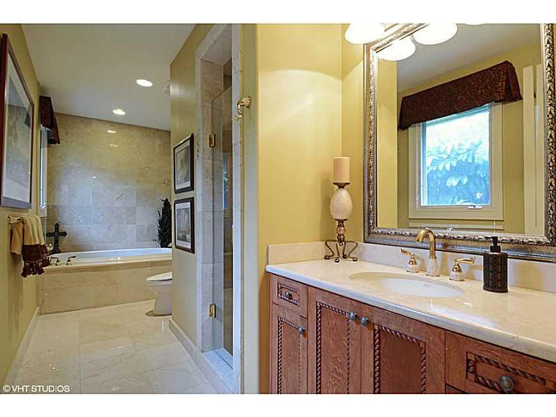 ISLA BAHIA - Residential Lease