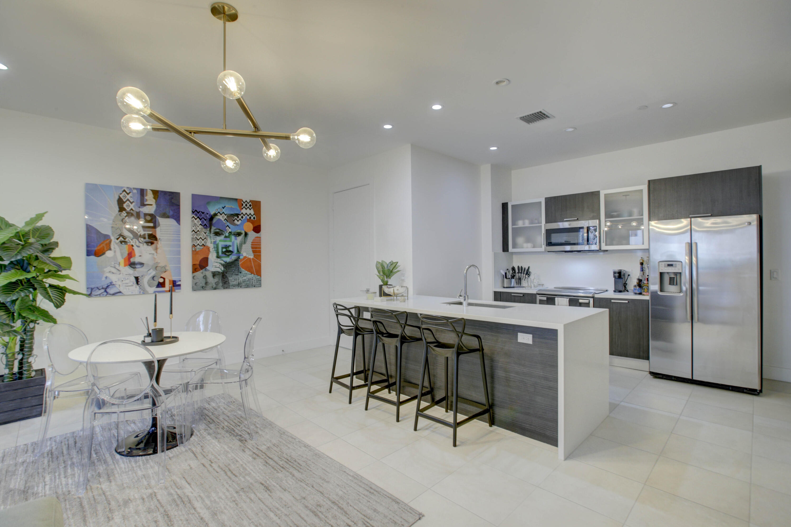 1045 NE 18th Avenue 106