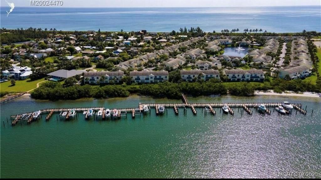 Photo of 404 Mariner Bay Boulevard, Fort Pierce, FL 34949 (MLS # R10748574)