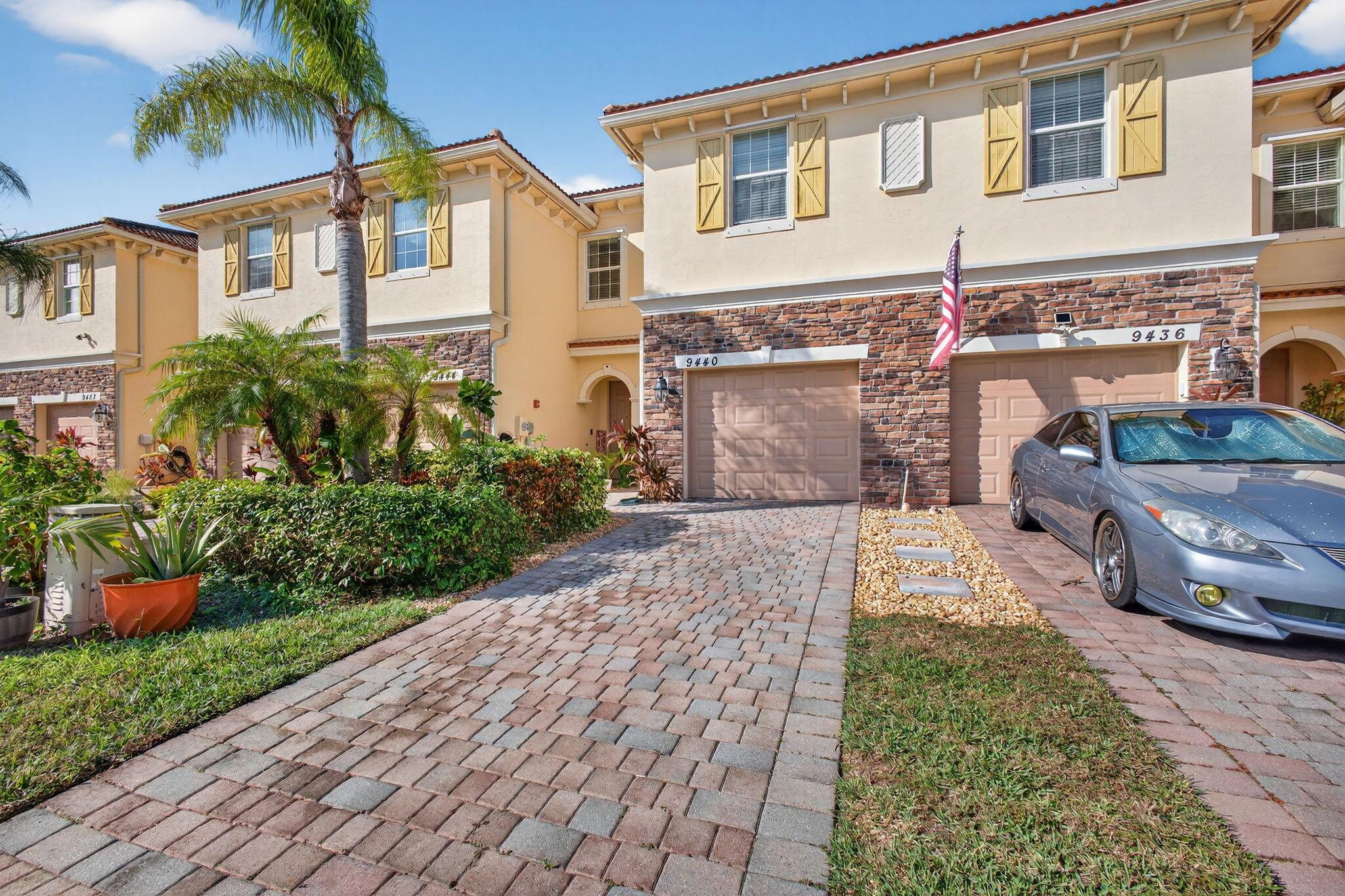 RIVER MARINA PHS 3 & 5 - Residential