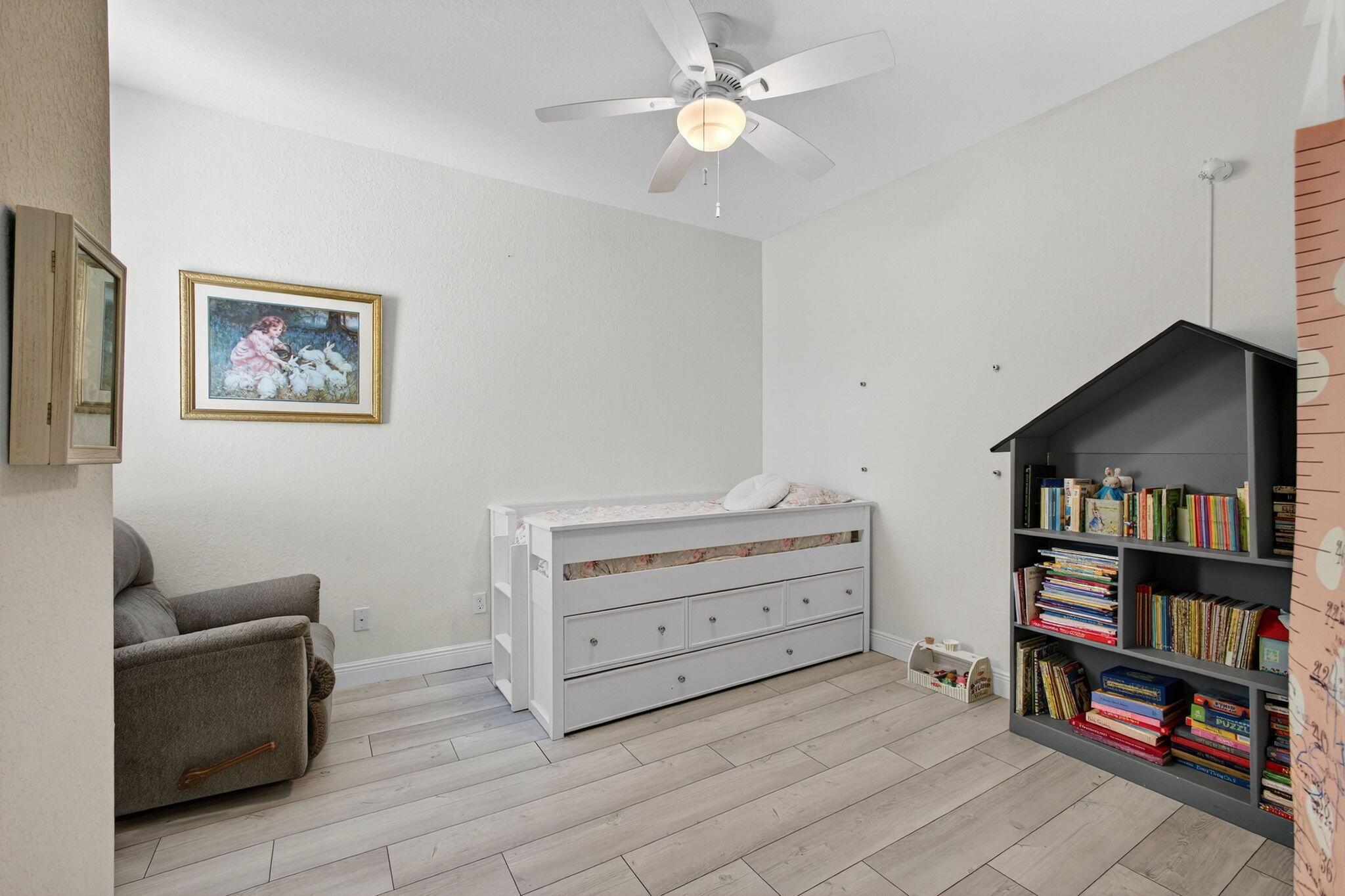 RIVER MARINA PHS 3 & 5 - Residential