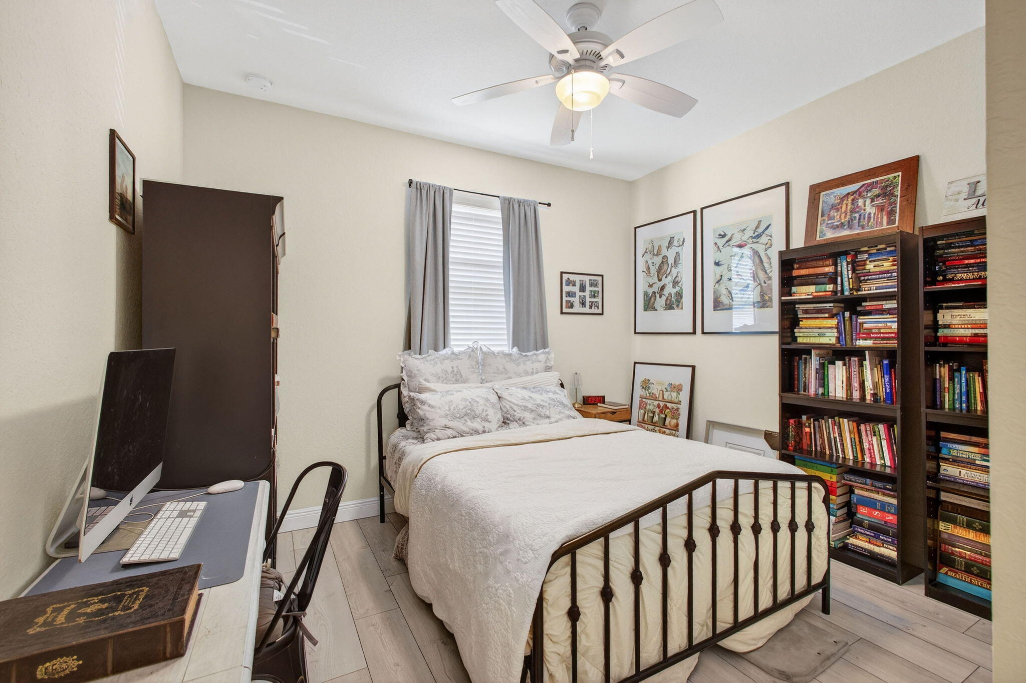 RIVER MARINA PHS 3 & 5 - Residential