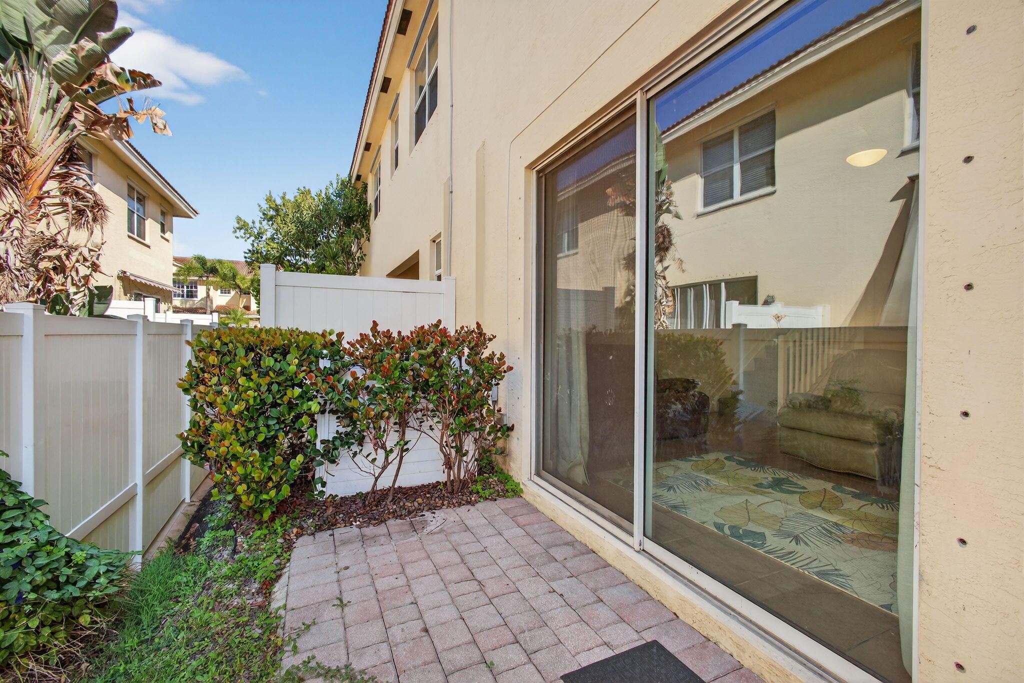 RIVER MARINA PHS 3 & 5 - Residential