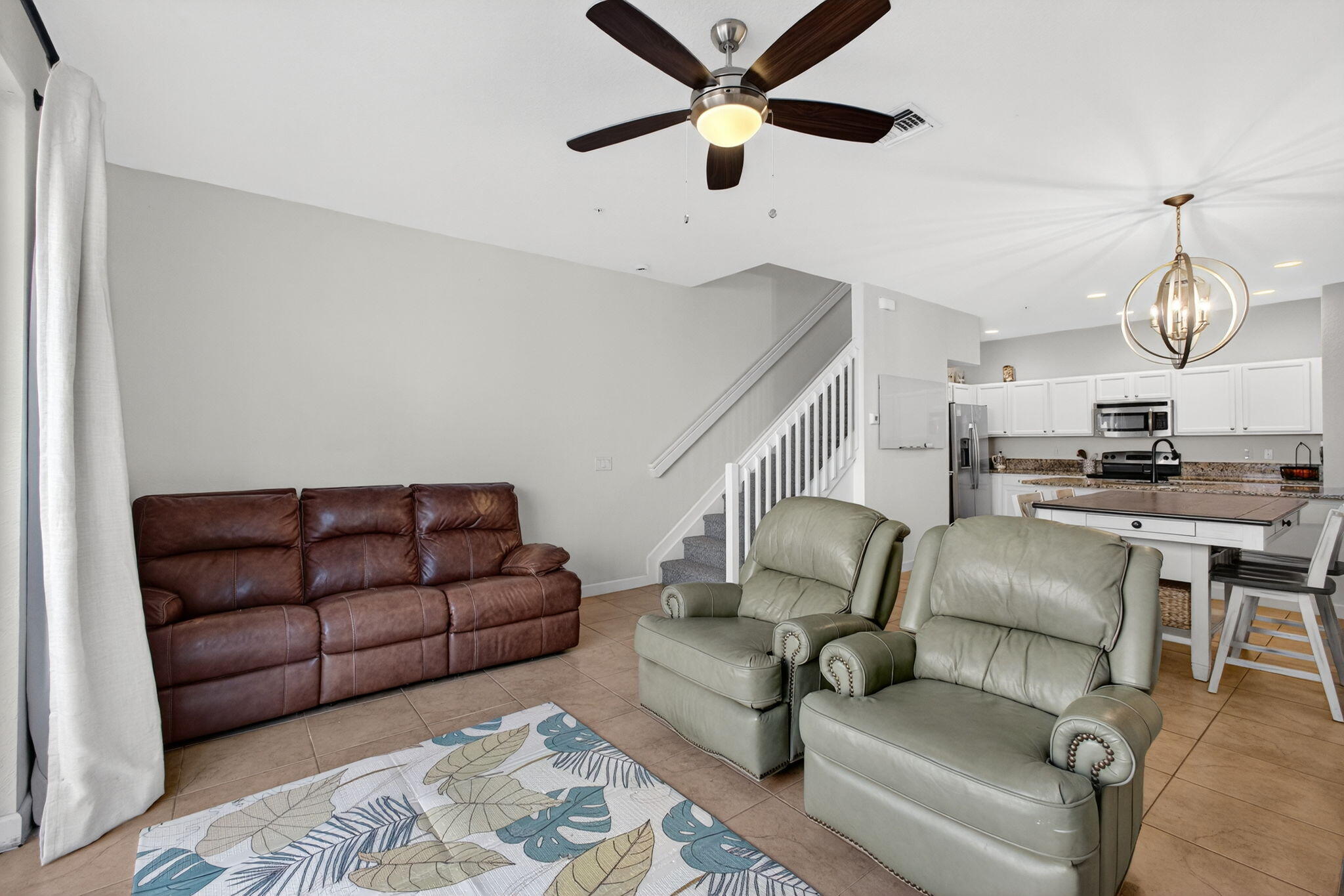 RIVER MARINA PHS 3 & 5 - Residential