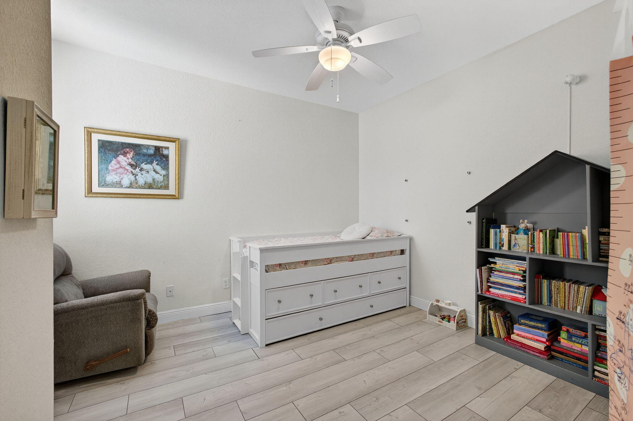 RIVER MARINA PHS 3 & 5 - Residential