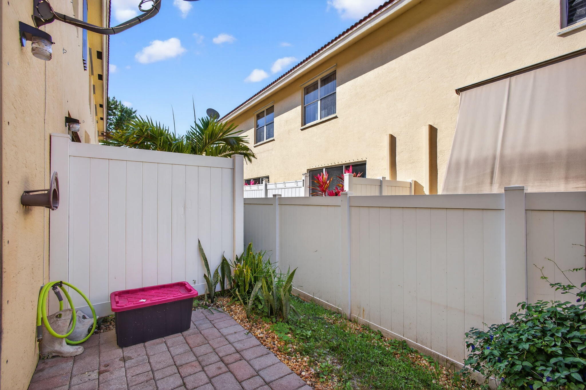 RIVER MARINA PHS 3 & 5 - Residential