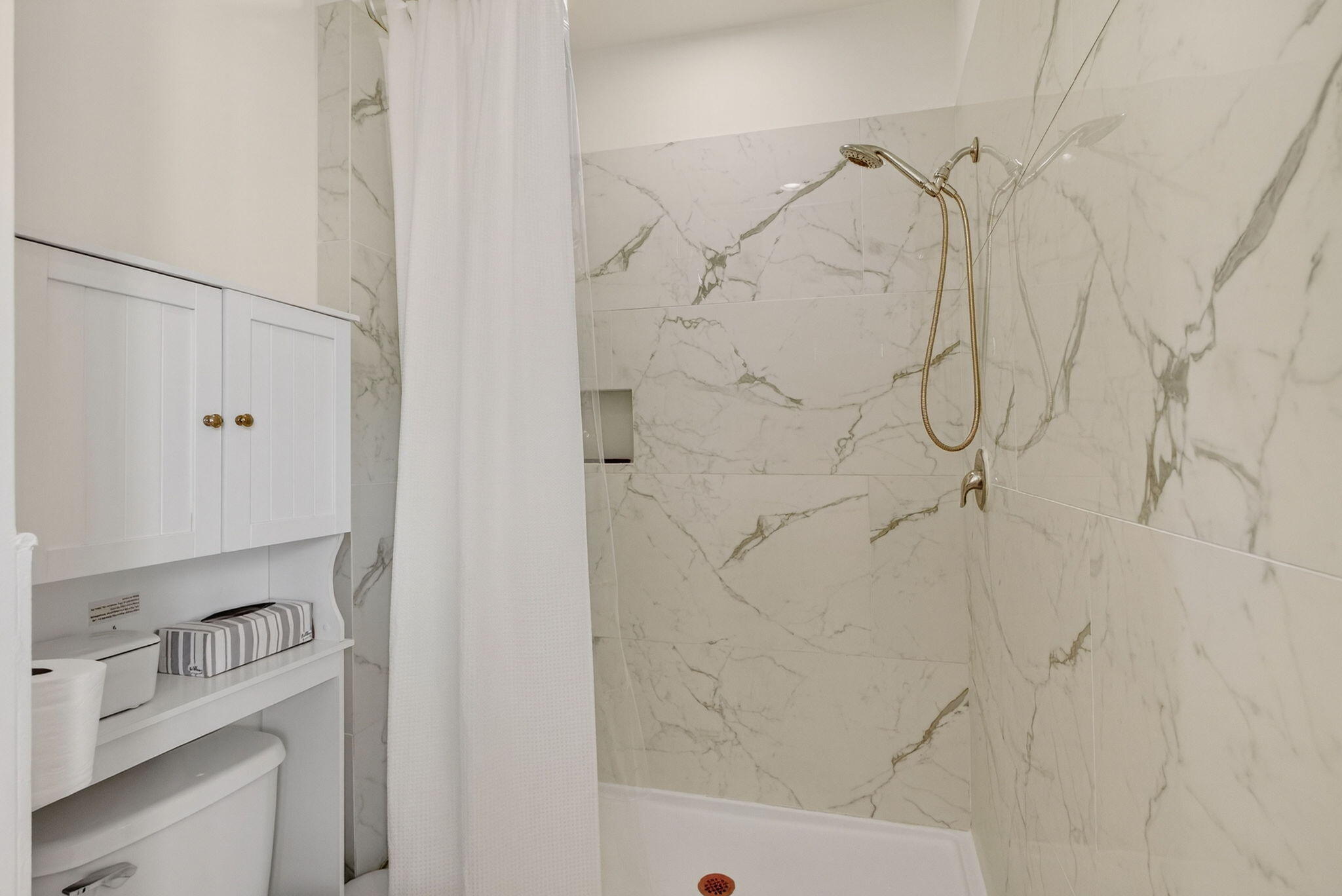 RIVER MARINA PHS 3 & 5 - Residential