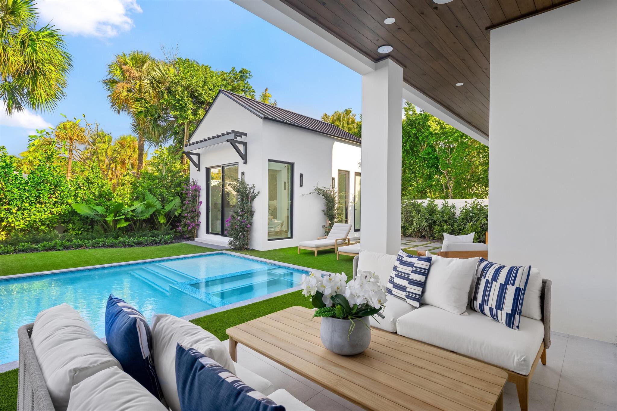 LAKEWOOD WPB IN - Residential