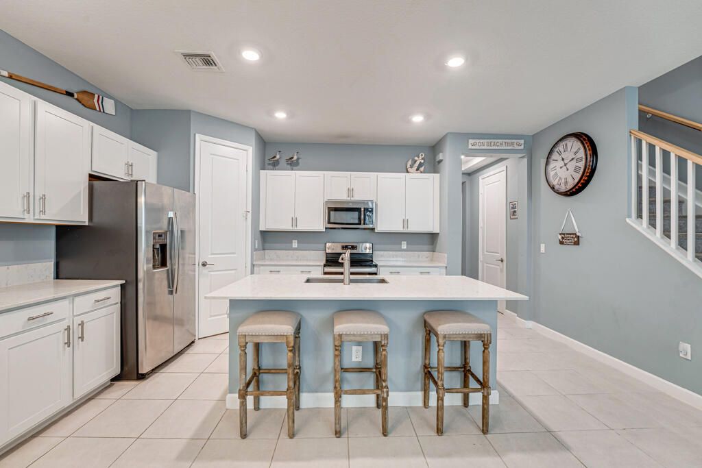 Photo of 1012 Willow Place, Riviera Beach, FL 33410 (MLS # R11073973)