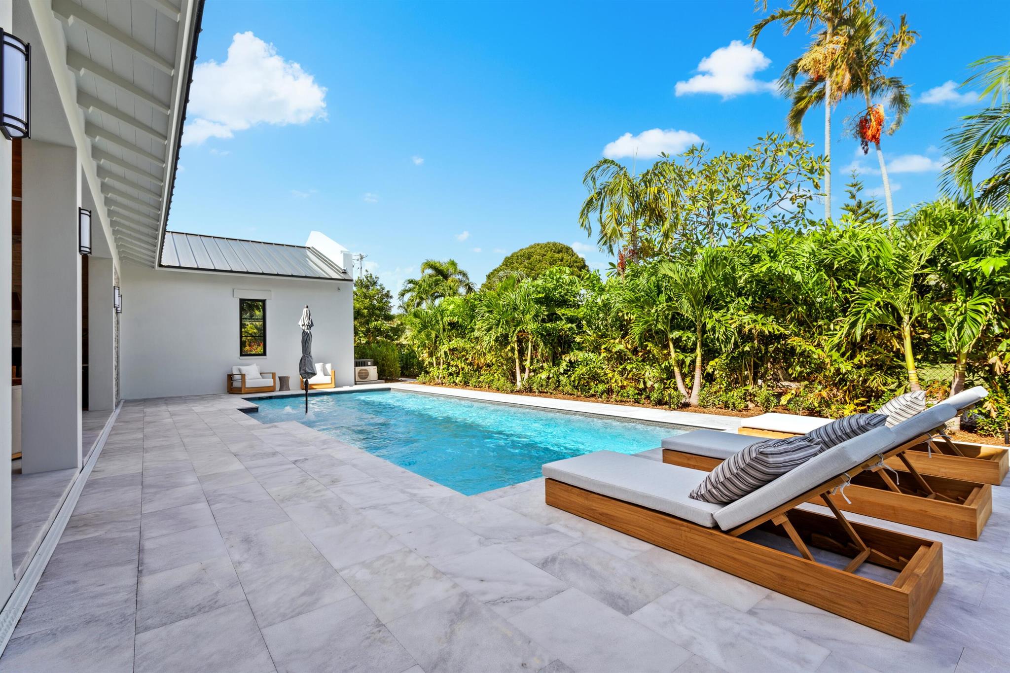 LAKEVIEW HEIGHTS UNIT 1 D - Residential