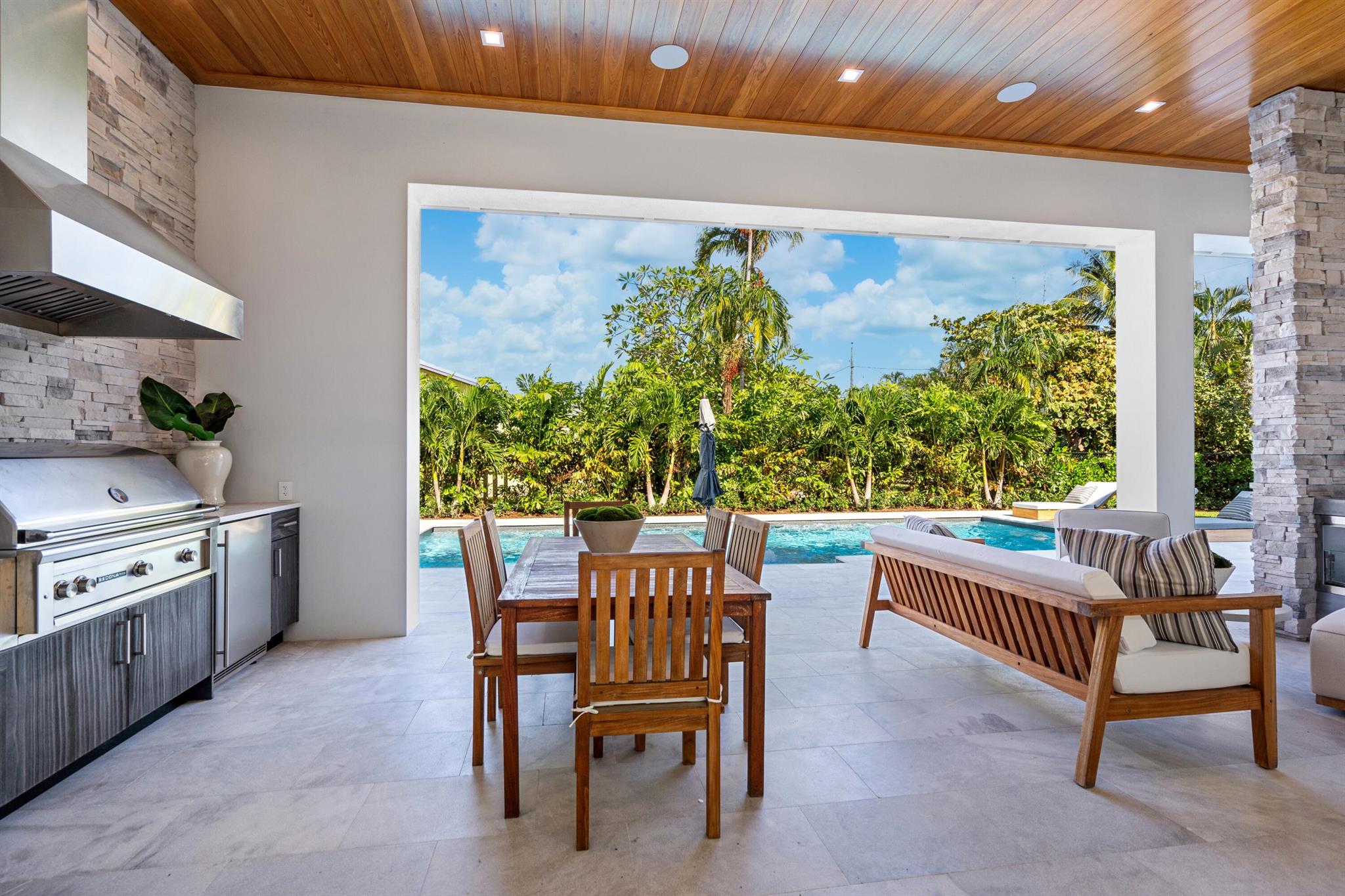 LAKEVIEW HEIGHTS UNIT 1 D - Residential